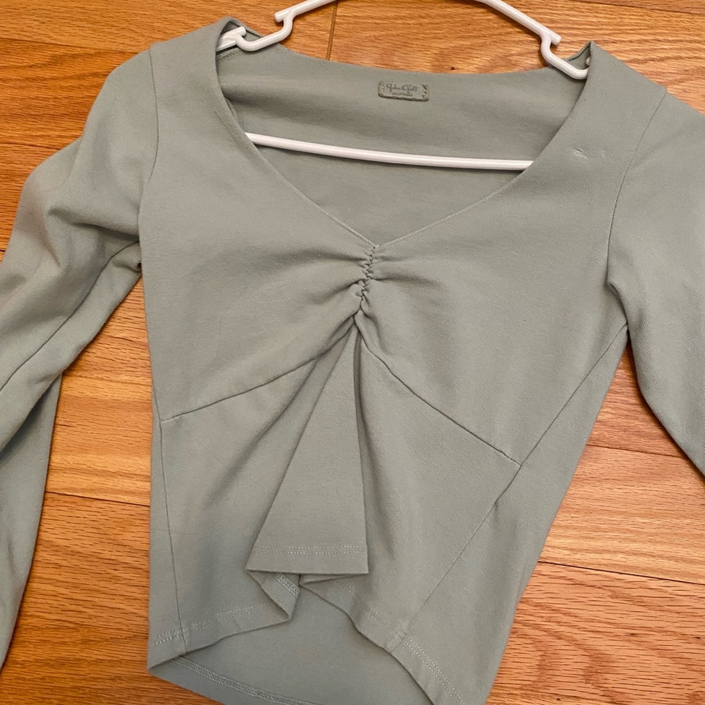 Brandy Melville Gina Top